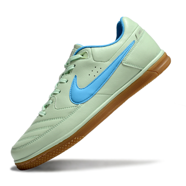 Nike5 Street Gato Light Green IC