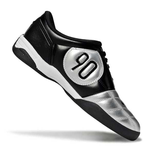 Nike Total 90 III Silver and Black IC