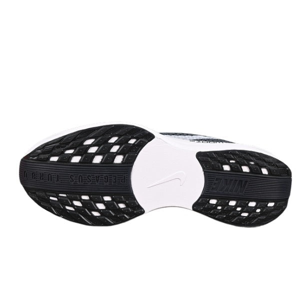 Nike Air Zoom Pegasus 35 Black and White Running Shoes