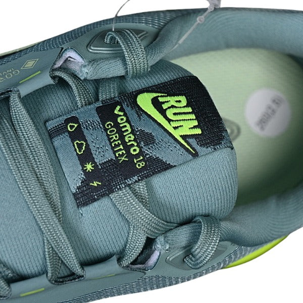 Nike Air Zoom Vomero 18 Black and BlueRunning Shoes