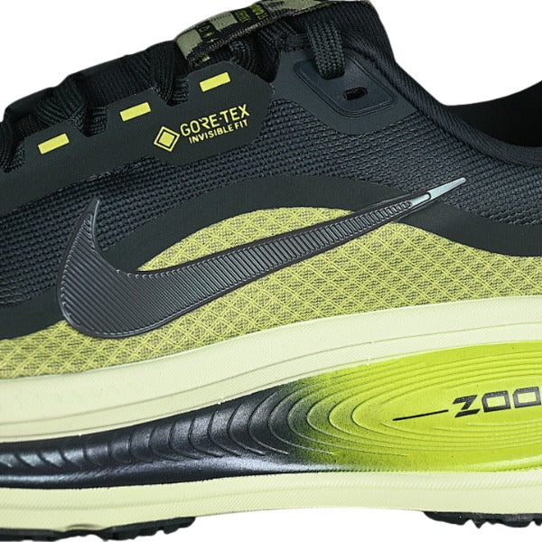 Nike Air Zoom Vomero 18 Black and Green Running Shoes