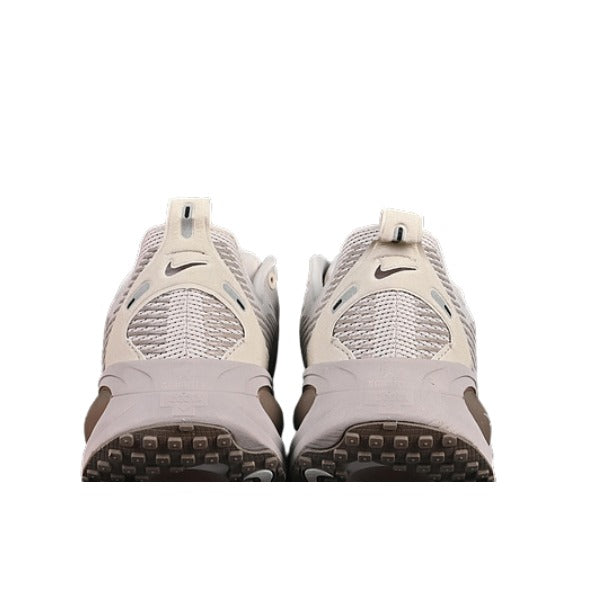 Nike Air Zoom Vomero 18 Gray Running Shoes
