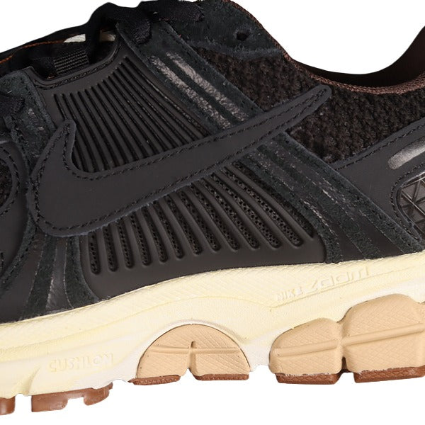 Nike Air Zoom Vomero 5 Black and Beige Running Shoes