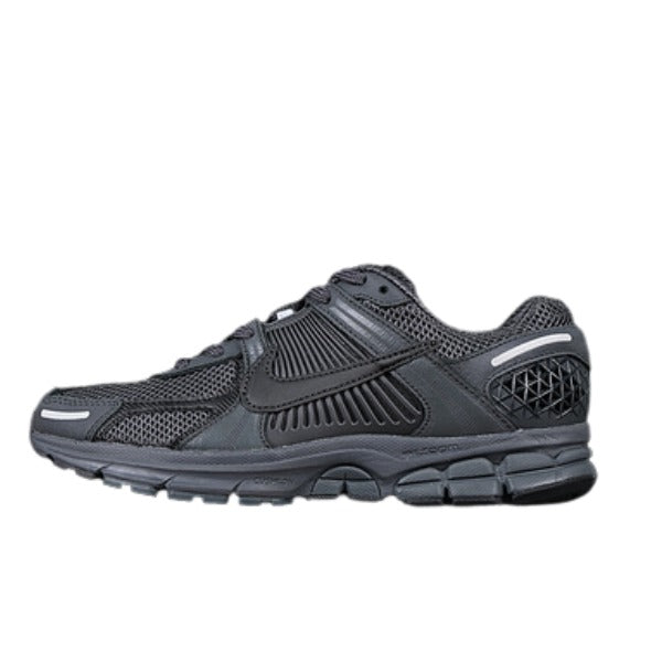 Nike Air Zoom Vomero 5 Black Running Shoes