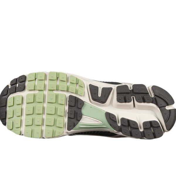 Nike Air Zoom Vomero 5 Brown Running Shoes
