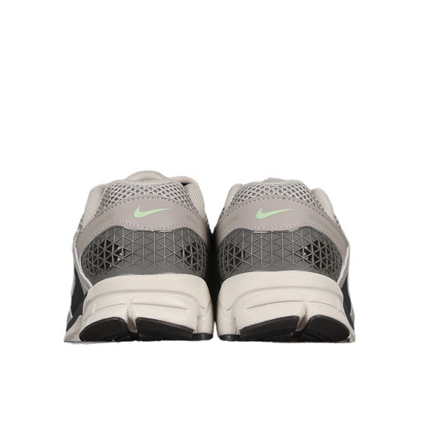 Nike Air Zoom Vomero 5 Brown Running Shoes