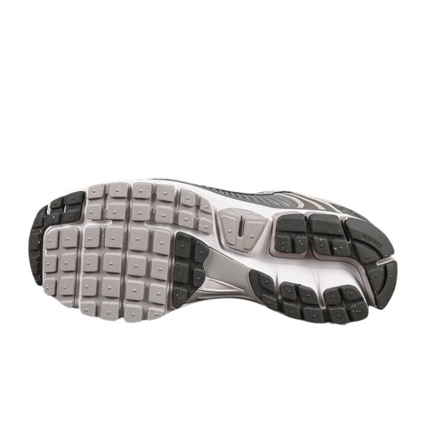 Nike Air Zoom Vomero 5 Gray and White Running Shoes