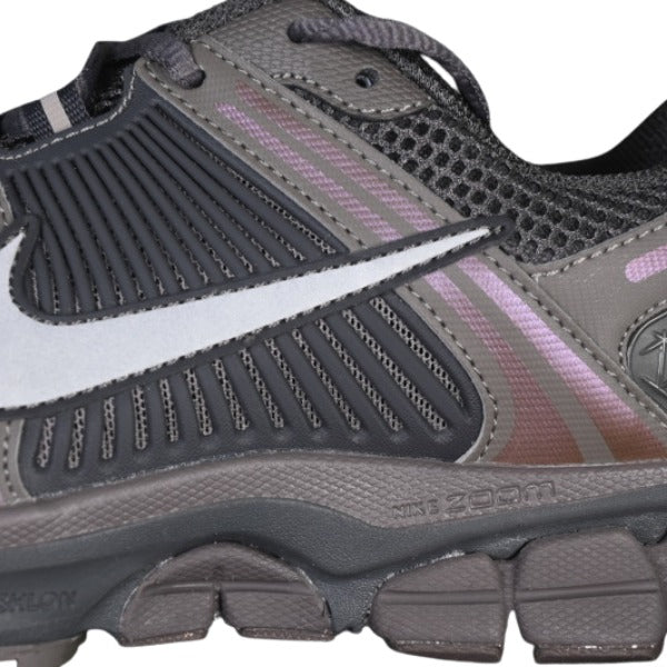 Nike Air Zoom Vomero 5 Gray and White Running Shoes