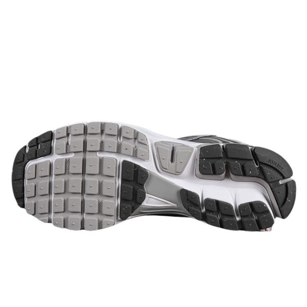 Nike Air Zoom Vomero 5 Gray Running Shoes