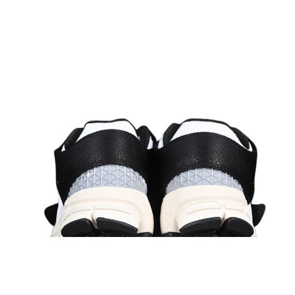 Nike Air Zoom Vomero 5 White and Black Running Shoes
