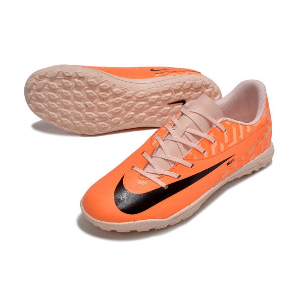 Nike Phantom GX Academy TF United Pack