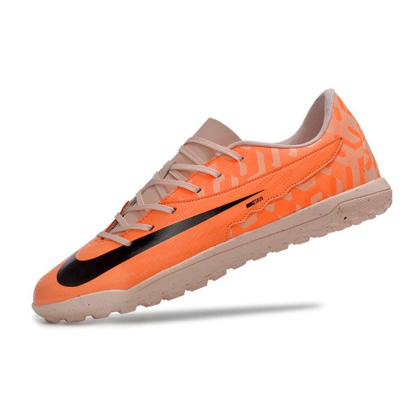 Nike Phantom GX Academy TF United Pack