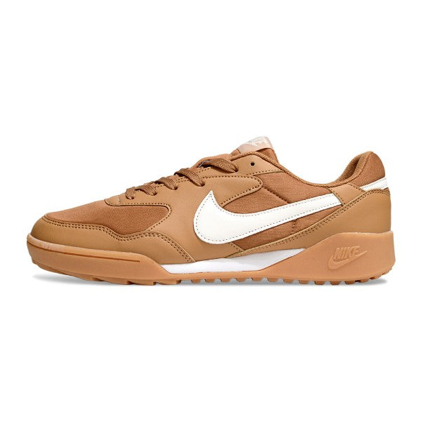 Nike Terra Manta Marrom IC